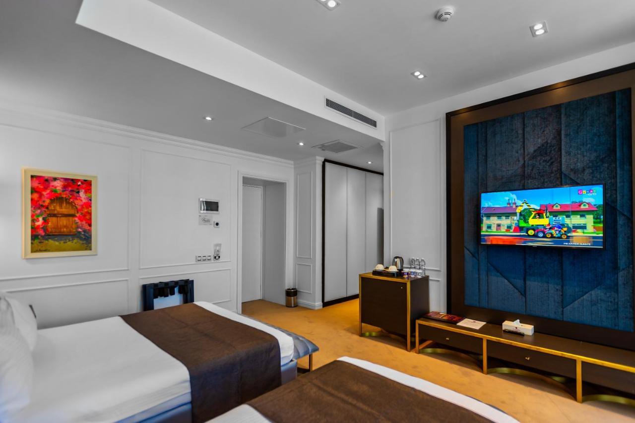 Ivy Garden Hotel Baku Exterior photo Deluxe room