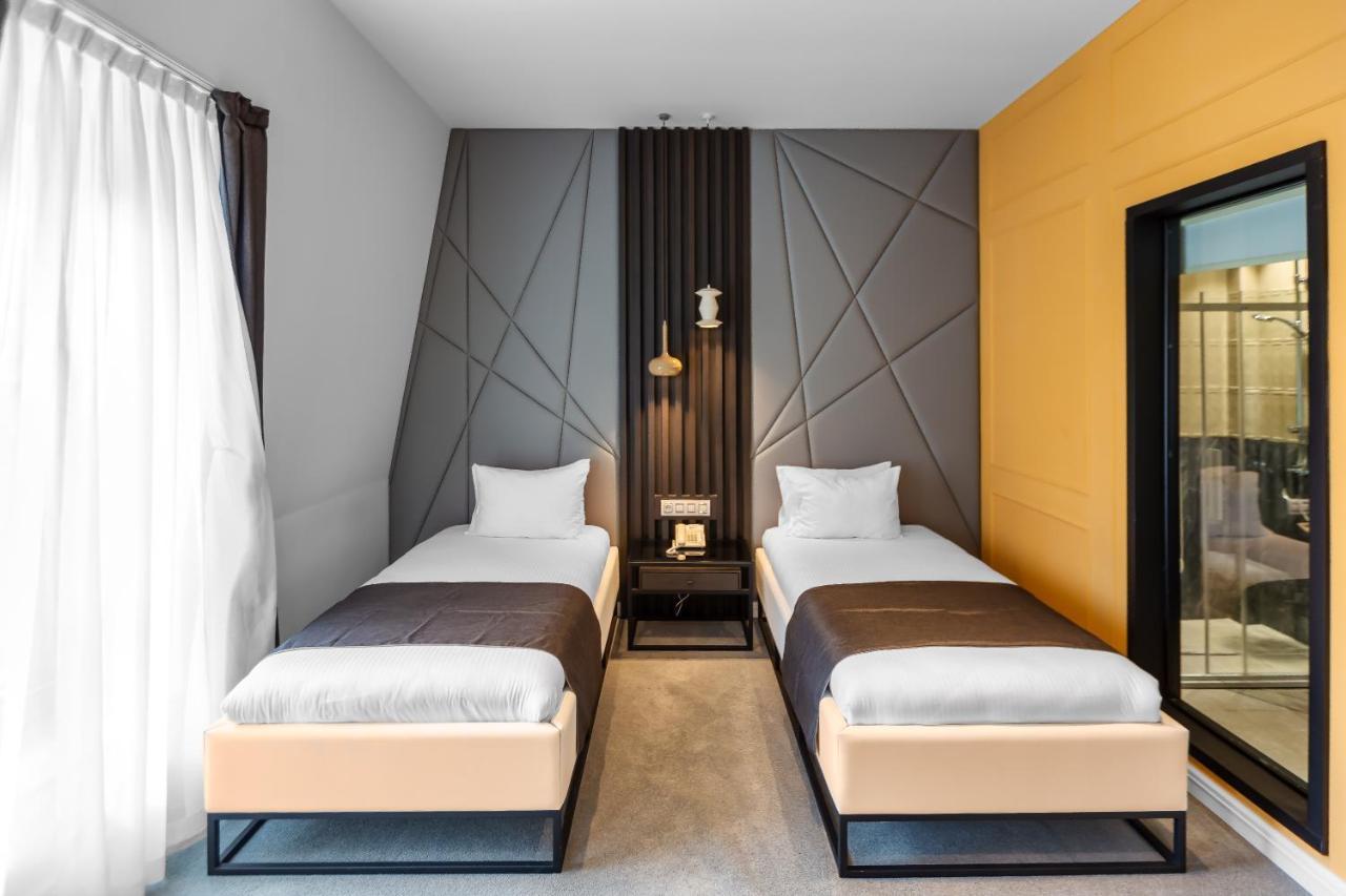Ivy Garden Hotel Baku Exterior photo Deluxe Twin Room
